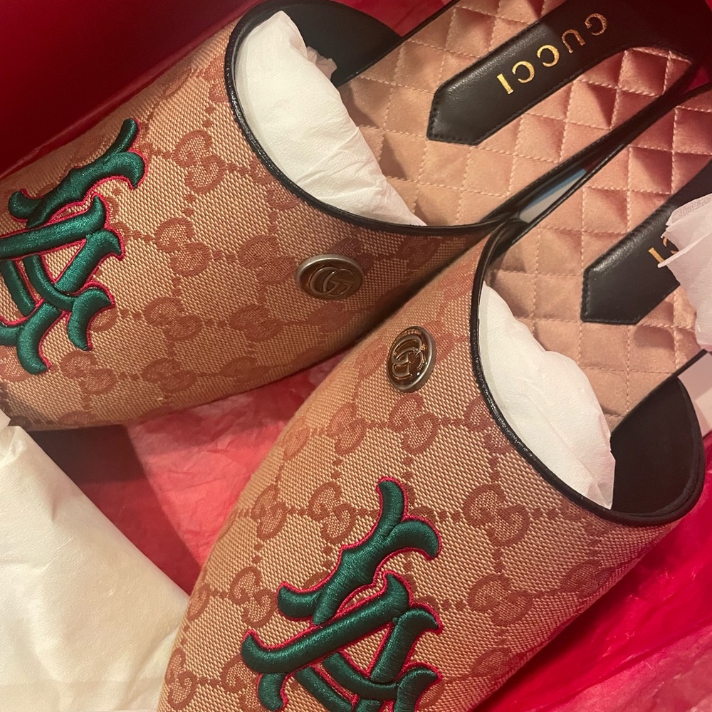 Gucci LA slides